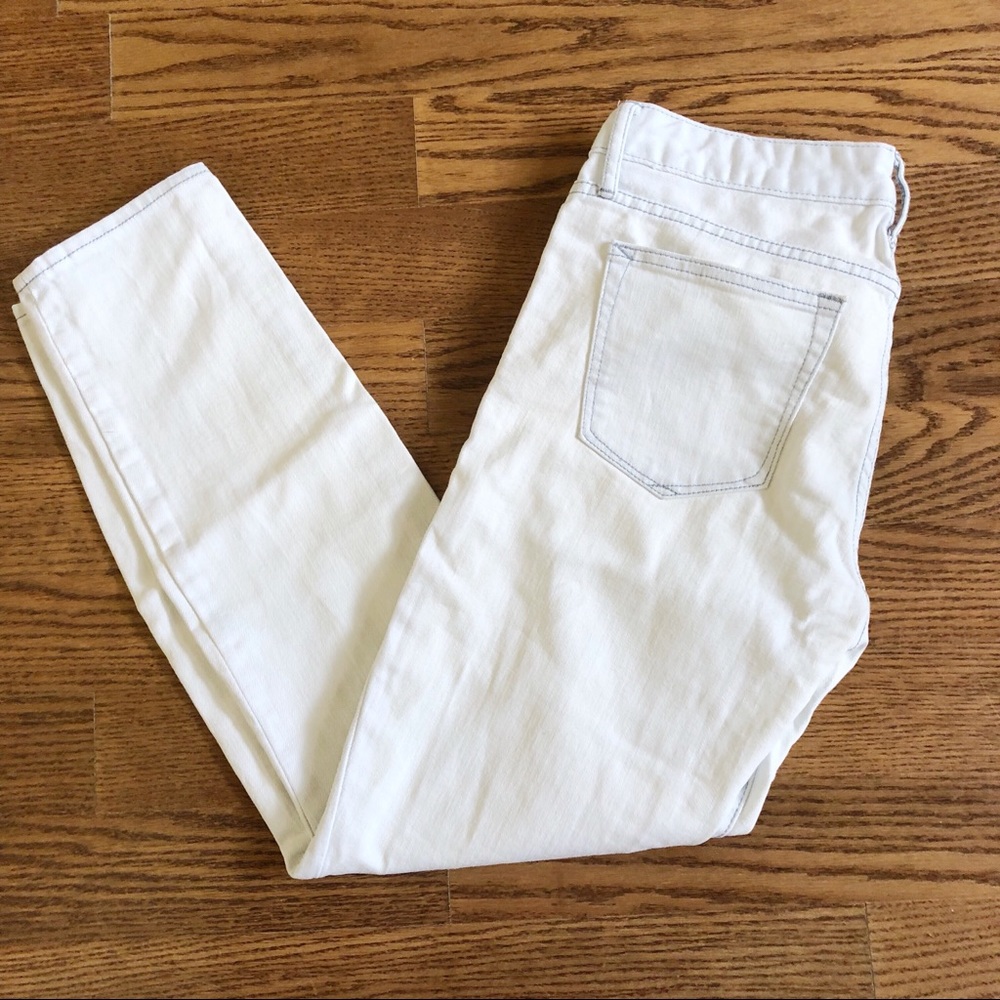 LIGHT DENIM SKINNY JEANS